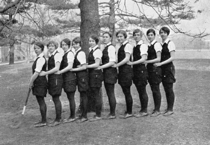 Varsity Hockey Team, Douglass College (1930)